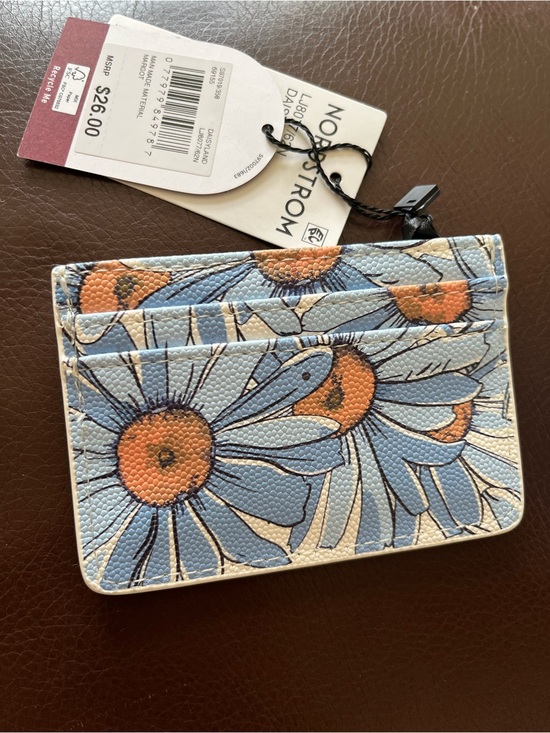 Nordstrom Handbags - Mundi Daisyland Nordstrom Blue and Orange Floral Cardholder